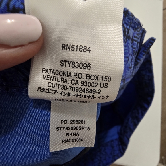 Patagonia Women's Venga Rock Capris Outdoor Blue Hex Batik Cotton Pants Size 10 - Picture 14 of 14